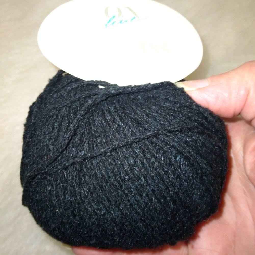 YARN On Live Linie 195 Purseta 100% silk yarn in black